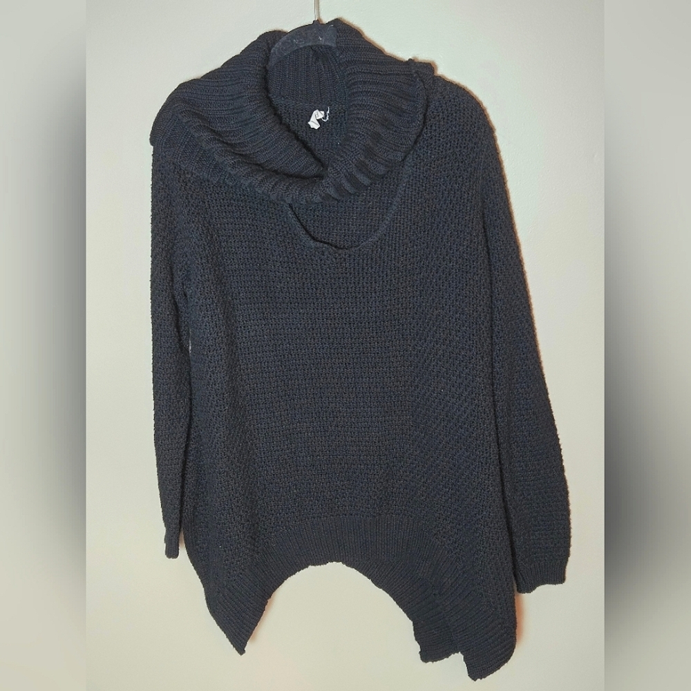 Pol Cut Out Cowl‎ Neck Shark Bite Elevated Basic Cable Knit Sweater, Medium